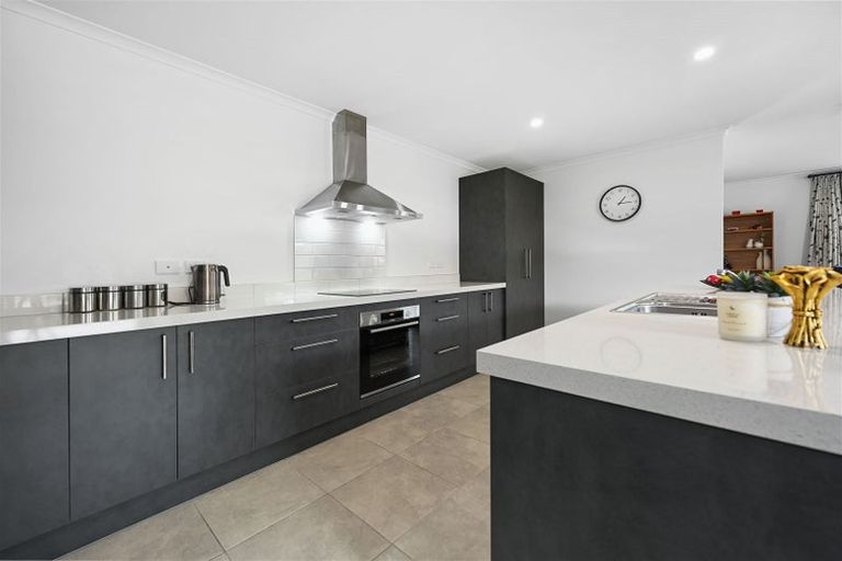 Photo of property in 7 Whanau Avenue, Baverstock, Hamilton, 3200