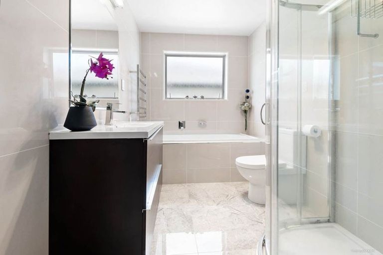 Photo of property in 5 Kiltole Drive, Flat Bush, Auckland, 2019