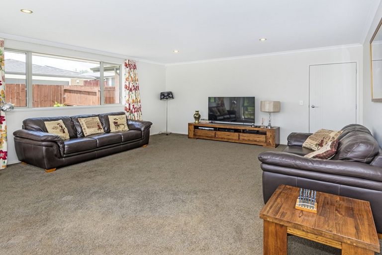 Photo of property in 28 Helenslee Road, Pokeno, 2402