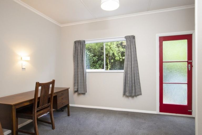 Photo of property in 35 Watt Street, Featherston, 5710