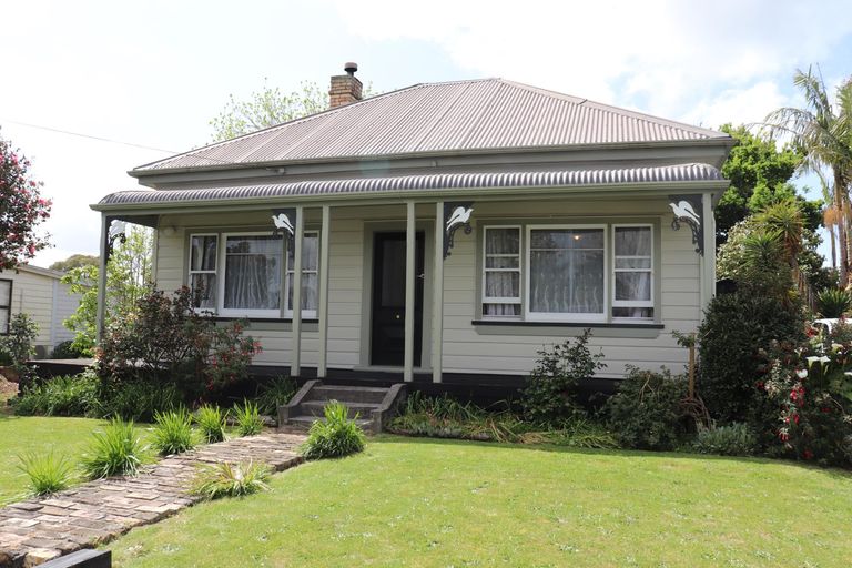 Photo of property in 86 Hakanoa Street, Huntly, 3700