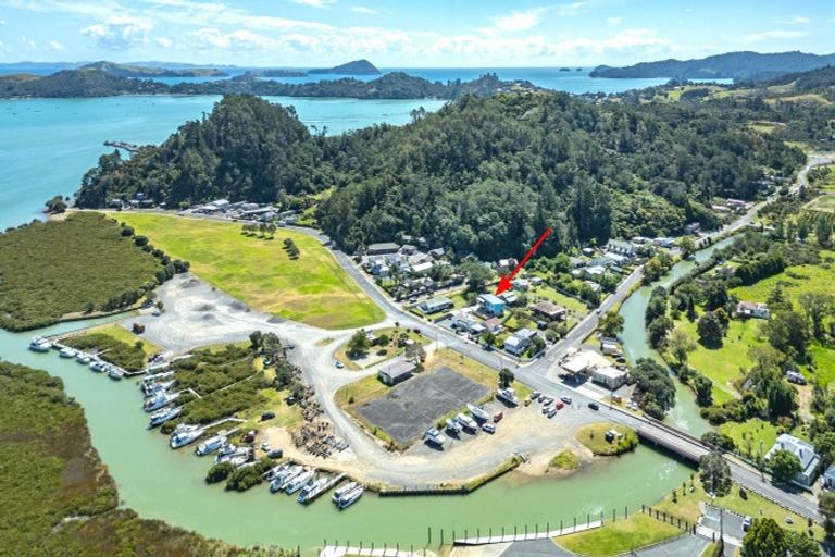 Photo of property in 336 Wharf Road, Coromandel, 3506