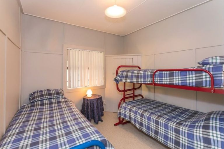 Photo of property in 70 Rua Avenue, Waitarere Beach, Levin, 5510