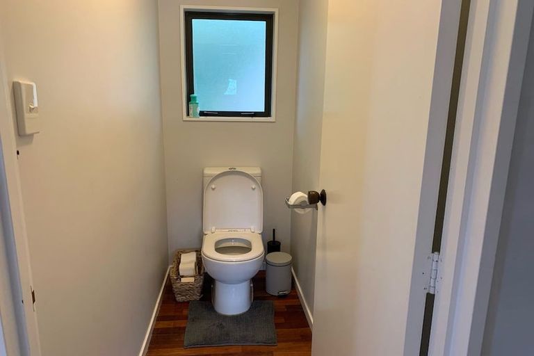 Photo of property in 1/6 Nielsen Place, Massey, Auckland, 0614