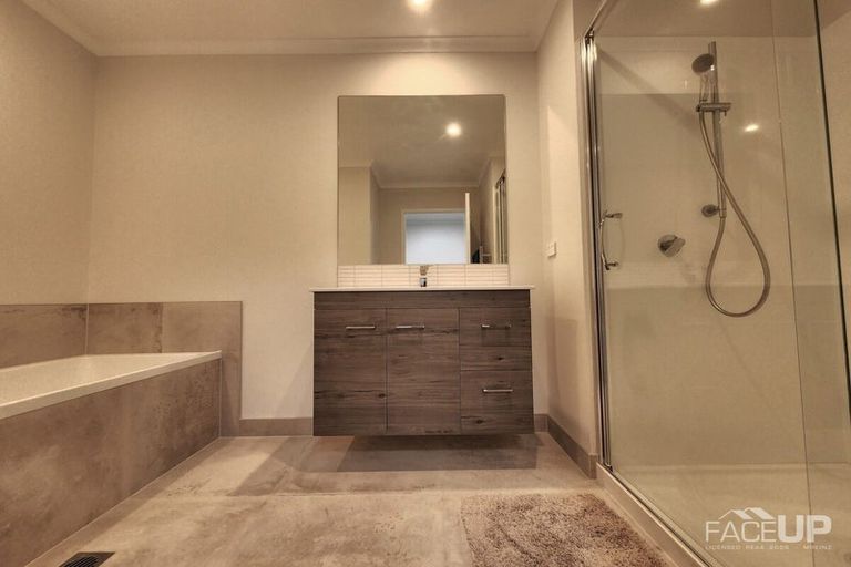 Photo of property in 18 Pukewhero Rise, Westgate, Auckland, 0614