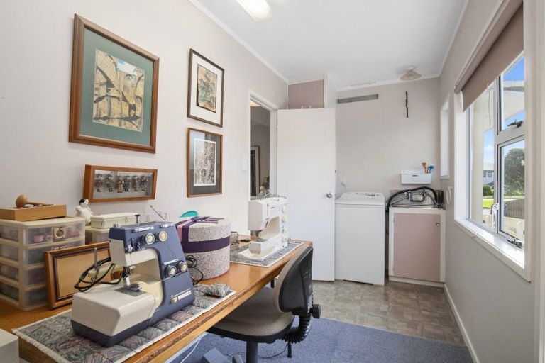 Photo of property in 178 Torkar Road, Clarks Beach, 2122