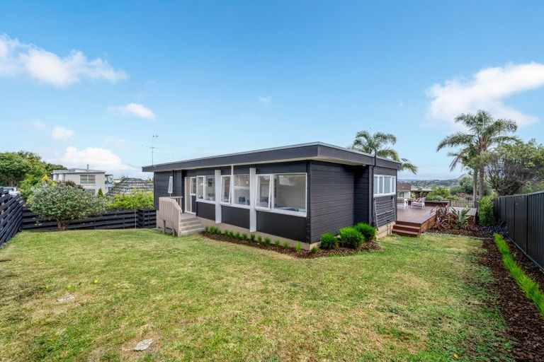 Photo of property in 22 Andrea Place, Sunnyhills, Auckland, 2010