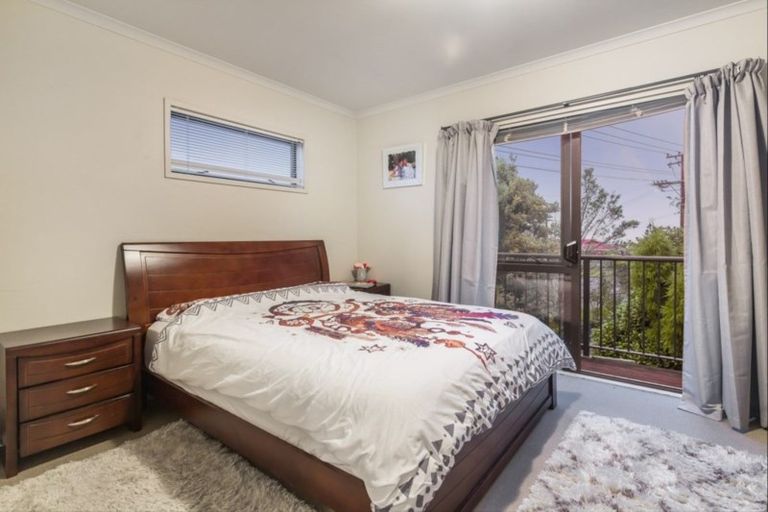 Photo of property in 1/94 Glengarry Road, Glen Eden, Auckland, 0602