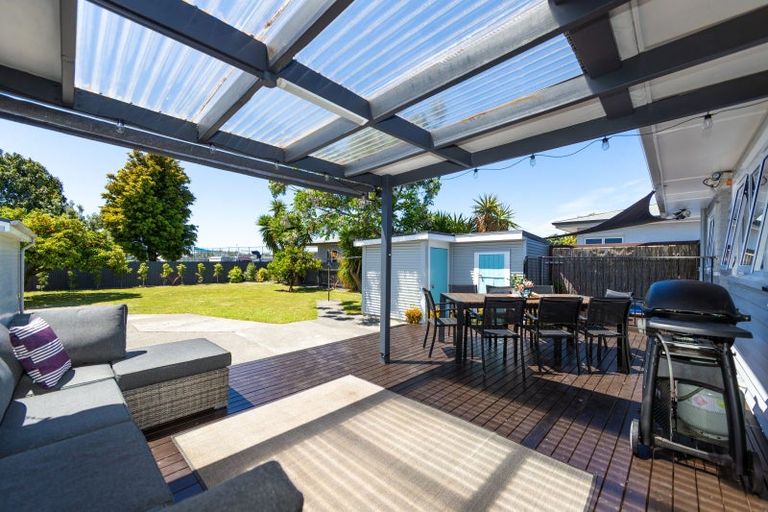 Photo of property in 4 Wycliffe Street, Onekawa, Napier, 4110