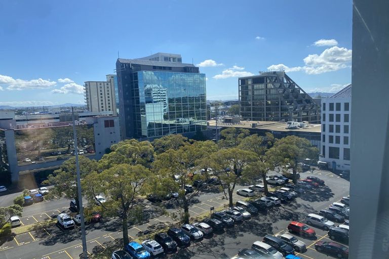 Photo of property in Twin Towers, 706/17 Putney Way, Manukau, Auckland, 2104