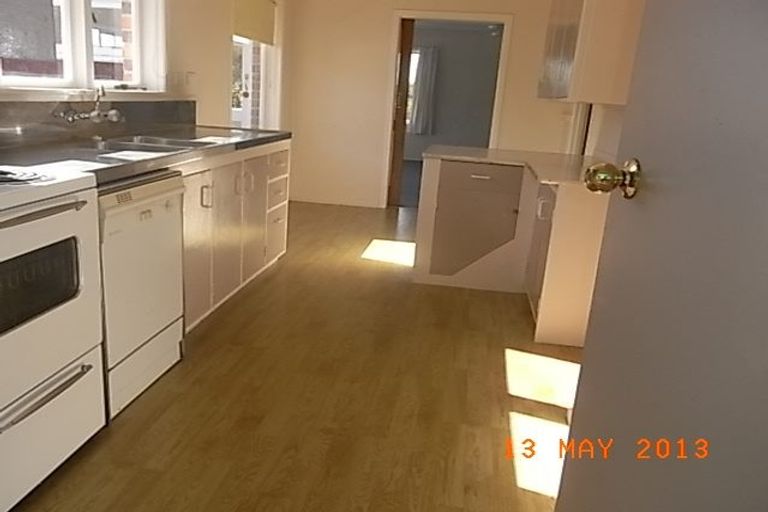 Photo of property in 18 Heath Avenue, Northcote, Auckland, 0627