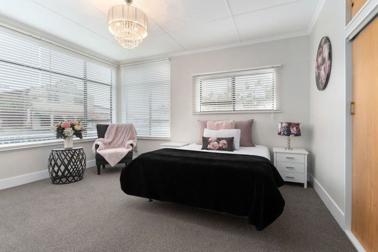 Photo of property in 91 Broadway, Carterton, 5713