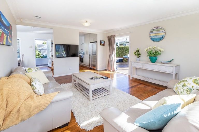 Photo of property in 1/6 Cherry Road, Bucklands Beach, Auckland, 2014