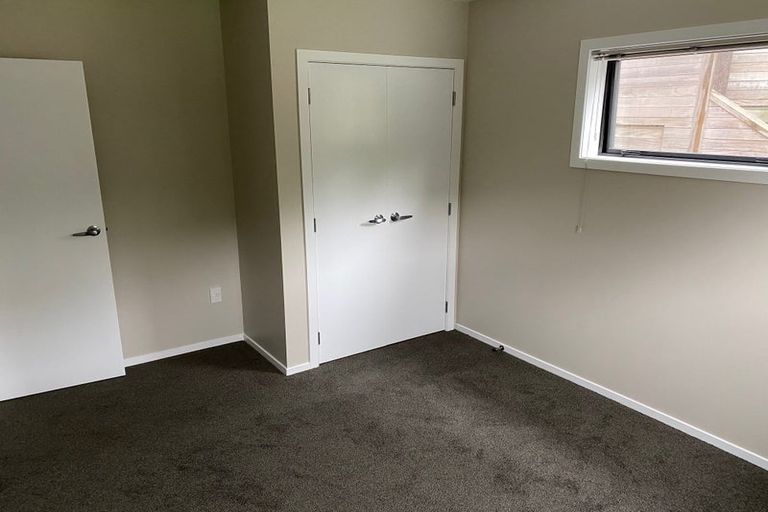 Photo of property in 18 Kellsmere Crescent, Island Bay, Wellington, 6023