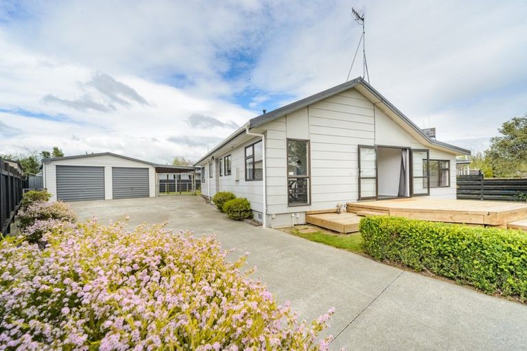 Photo of property in 19 Newton Place, Westbrook, Palmerston North, 4412