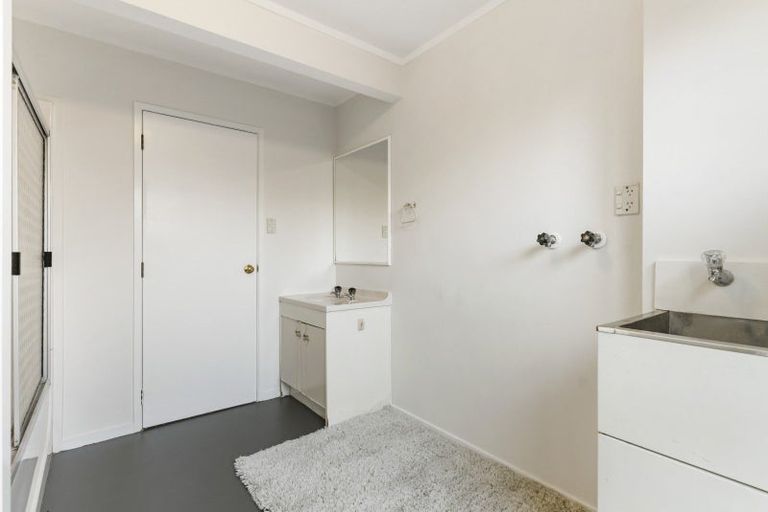 Photo of property in 10b Matipo Road, Mairangi Bay, Auckland, 0630