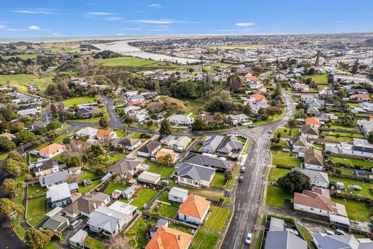 Photo of property in 36 Maxwell Avenue, Durie Hill, Whanganui, 4500