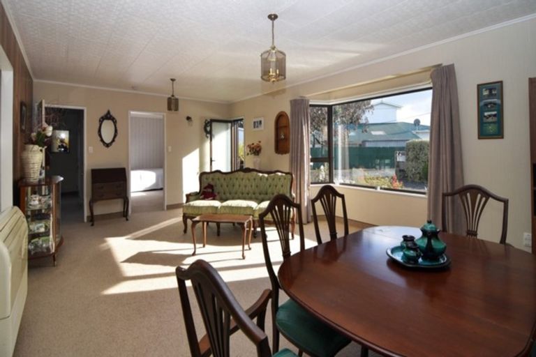 Photo of property in 1/1 De Lacey Lane, Carterton, 5713