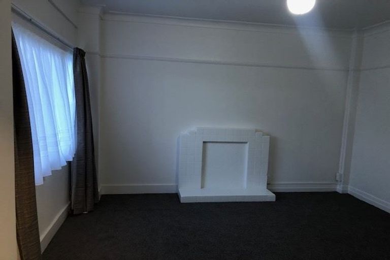 Photo of property in Elms Court Flats, 11/367 The Terrace, Te Aro, Wellington, 6011