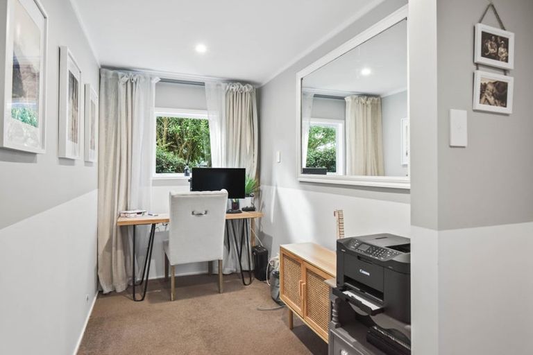 Photo of property in 1297b Whangaparaoa Road, Army Bay, Whangaparaoa, 0930