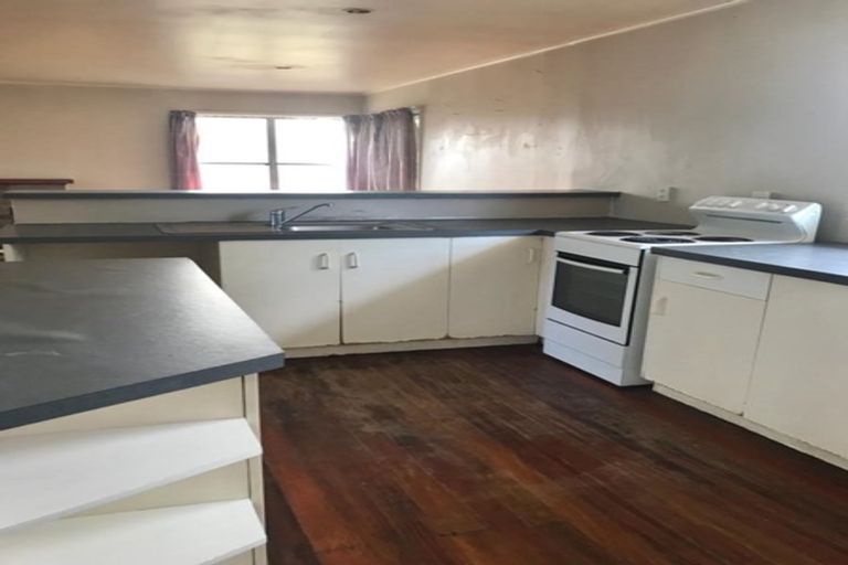 Photo of property in 5 Bernard Street, Papatoetoe, Auckland, 2025