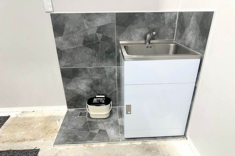 Photo of property in 75 Marendellas Drive, Bucklands Beach, Auckland, 2014