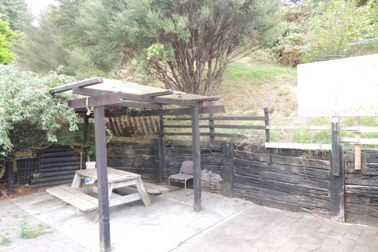 Photo of property in 372 George Street, Stokes Valley, Lower Hutt, 5019