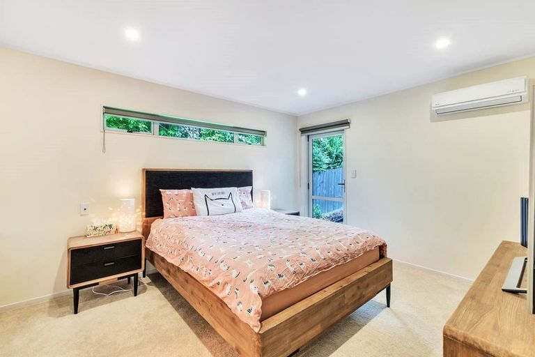 Photo of property in 92 Glendene Avenue, Glendene, Auckland, 0602