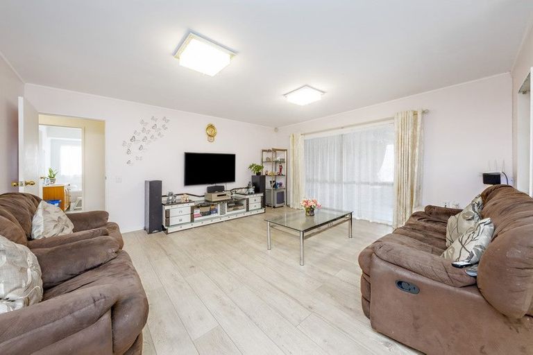 Photo of property in 2/183 Ti Rakau Drive, Pakuranga Heights, Auckland, 2010