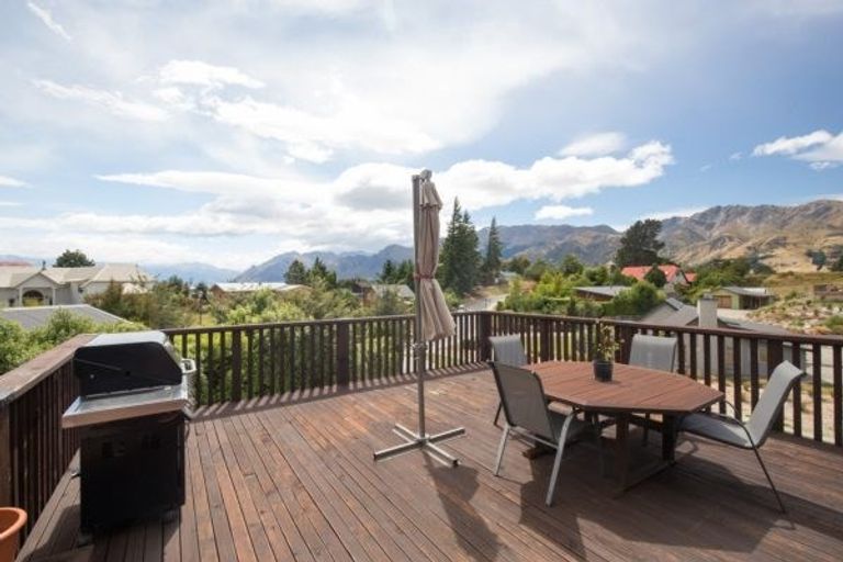 Photo of property in 15 Drake Place, Lake Hawea, Wanaka, 9382