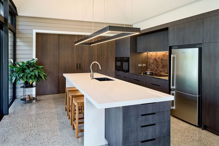 Photo of property in 7 Lochiel Road, Khandallah, Wellington, 6035