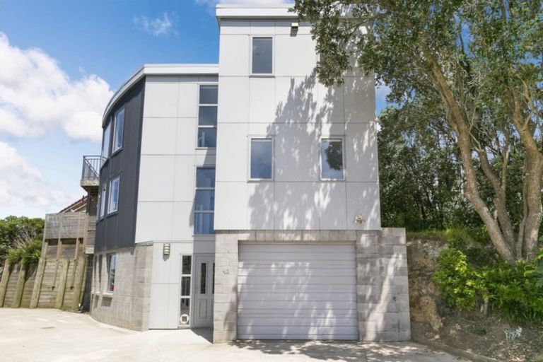 Photo of property in 42 Mandalay Terrace, Khandallah, Wellington, 6035