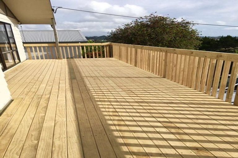 Photo of property in 750 East Coast Road, Pinehill, Auckland, 0630