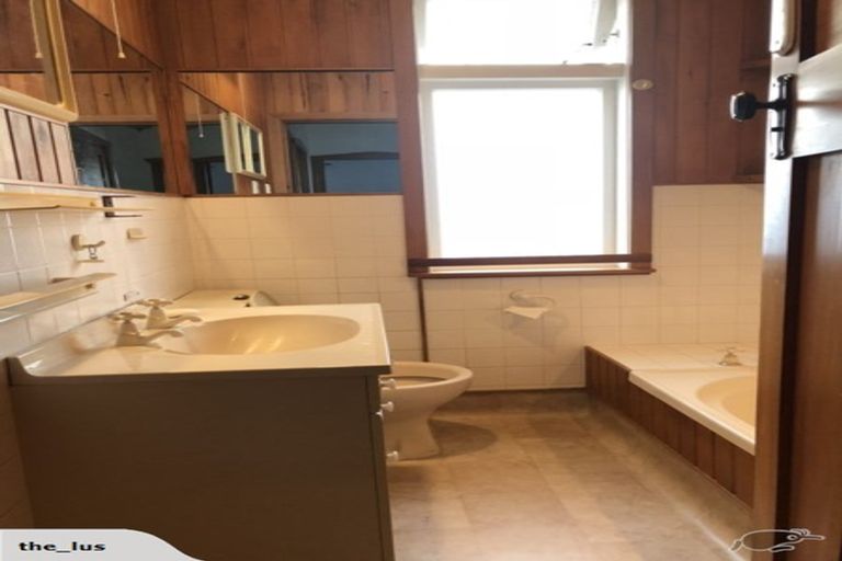 Photo of property in 67 Friend Street, Karori, Wellington, 6012