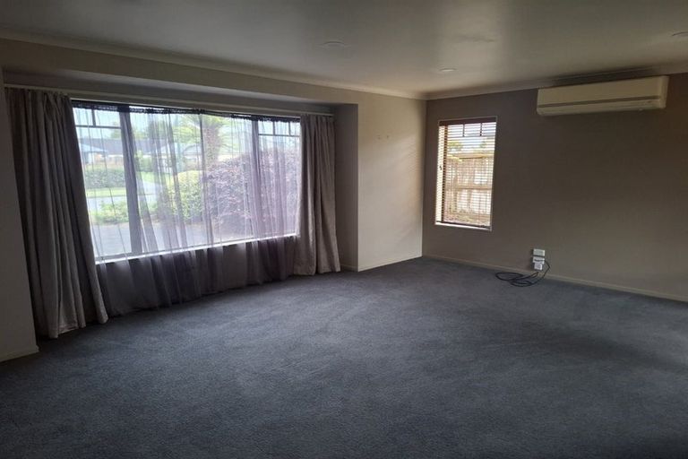 Photo of property in 24 Oaklands Drive, Cambridge, 3434