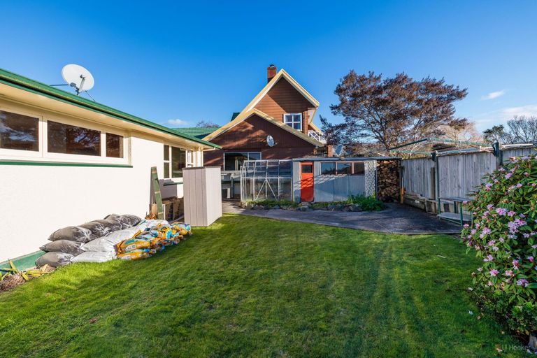 Photo of property in 30 Hughes Street, Waimate, 7924
