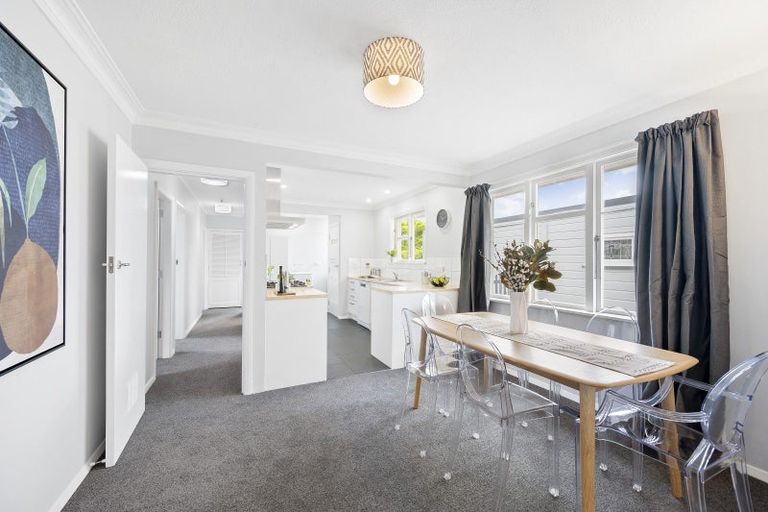 Photo of property in 19 Victoria Street, Ebdentown, Upper Hutt, 5018