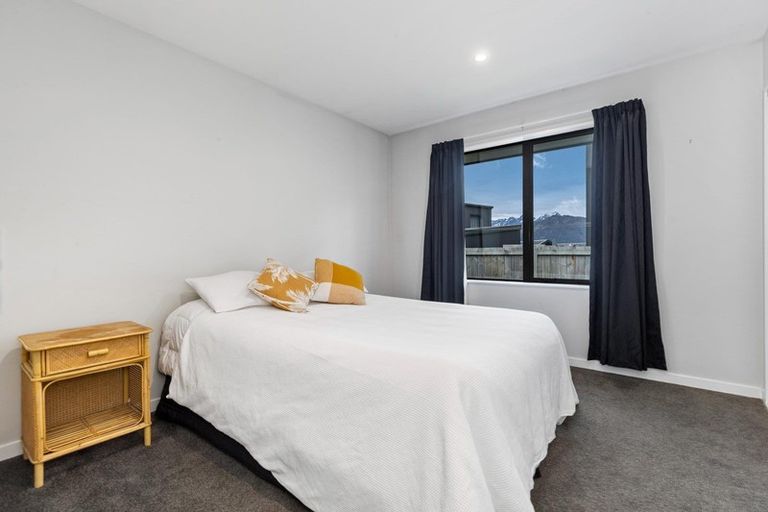 Photo of property in 14 Violet Way, Lower Shotover, Queenstown, 9304