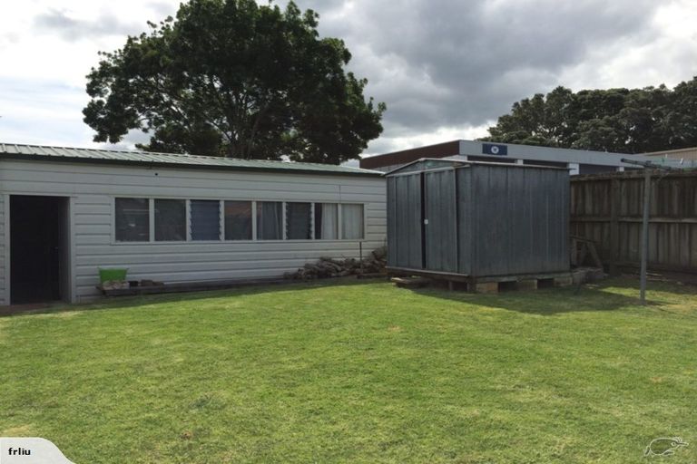 Photo of property in 27 Lisa Rise, Half Moon Bay, Auckland, 2012