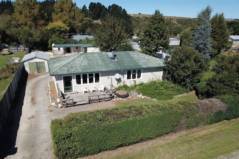 Photo of property in 6 Hawkswood Street, Waiau, 7332