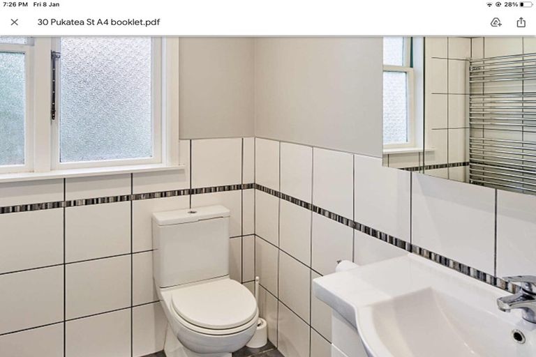 Photo of property in 30 Pukatea Street, Eastbourne, Lower Hutt, 5013