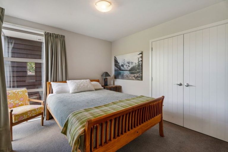 Photo of property in 12 Paradise Place, Lake Hawea, Wanaka, 9382