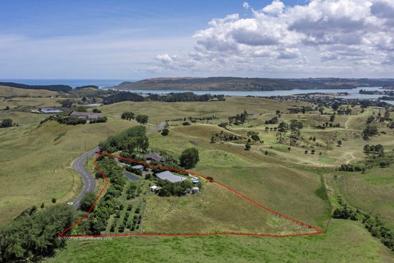 Photo of property in 165b Te Hutewai Road, Raglan, 3296