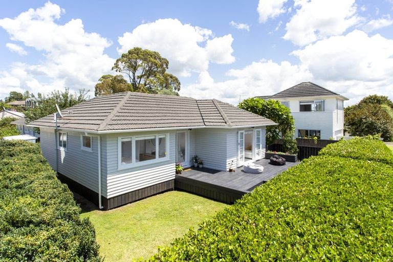 Photo of property in 58 Kervil Avenue, Te Atatu Peninsula, Auckland, 0610