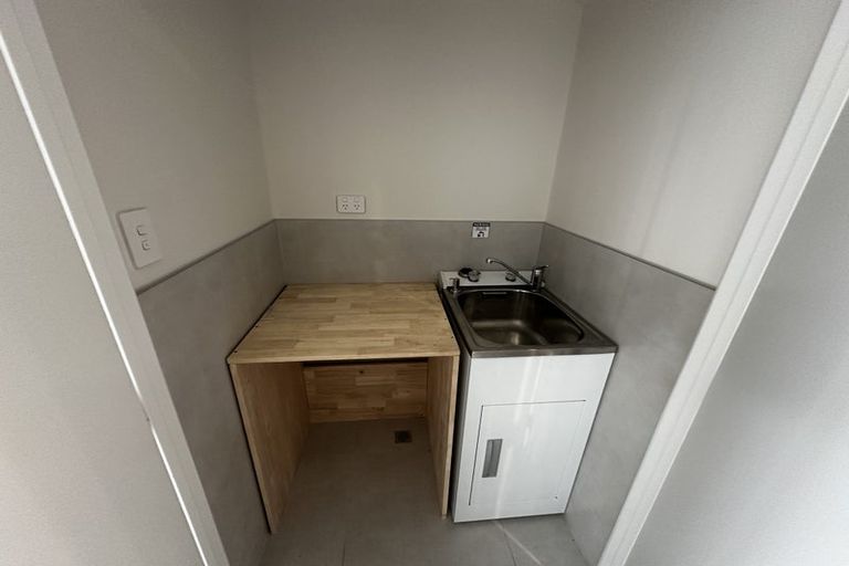 Photo of property in 4 Malcolm Calder Road, Hobsonville, Auckland, 0616