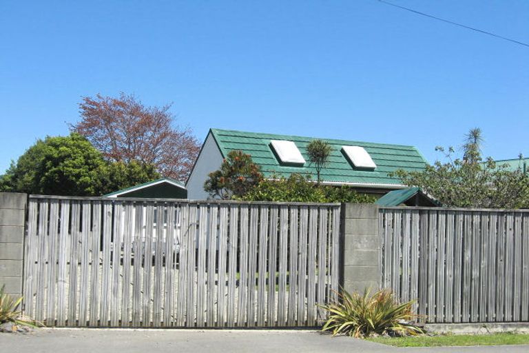 Photo of property in 8a Polstead Road, Stoke, Nelson, 7011