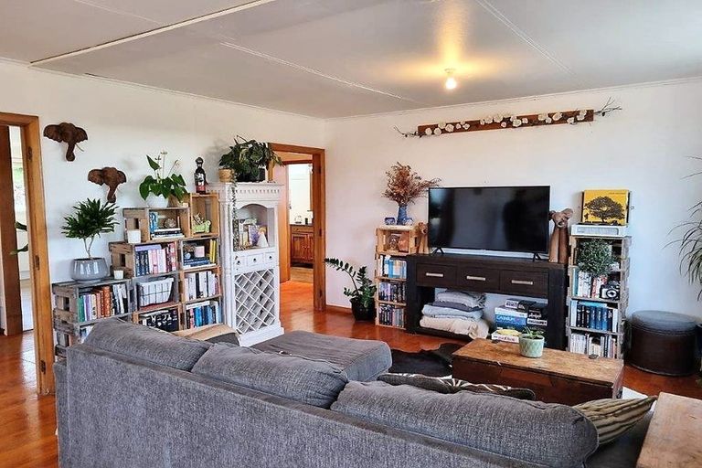 Photo of property in 581 Lawrence Road, Kaiwaka, 0573