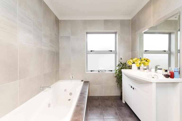 Photo of property in 6 Rodeo Drive, Kelvin Grove, Palmerston North, 4414