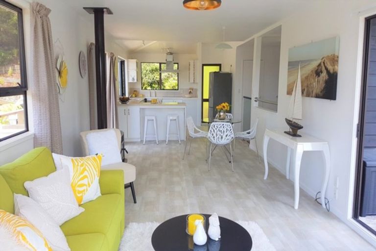 Photo of property in 986 Sandspit Road, Sandspit, Warkworth, 0982