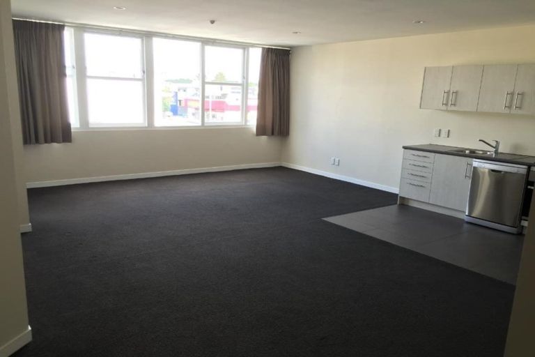Photo of property in 5/107 Great South Road, Papakura, 2110